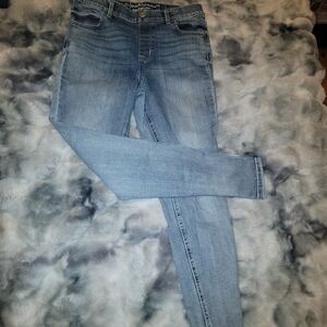 Maurices Light Blue Denim Jeggings